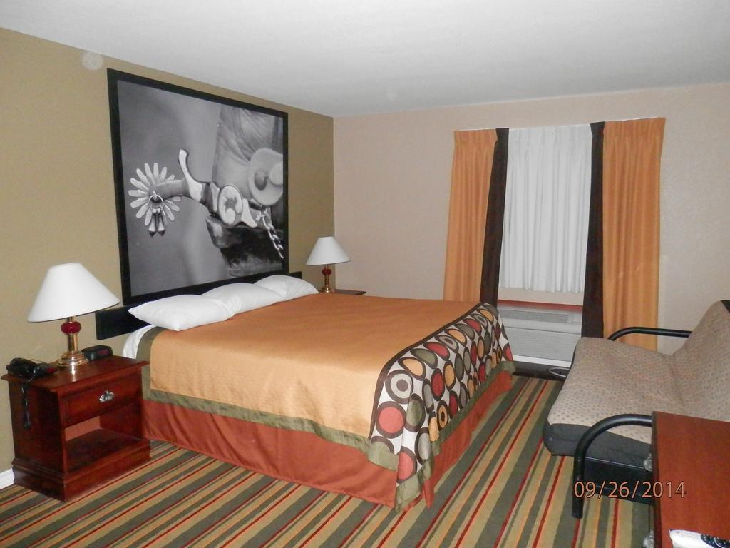 Super 8 By Wyndham Childress Motel Eksteriør bilde